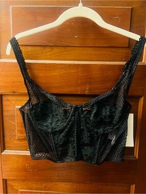 Black lace corset bralett